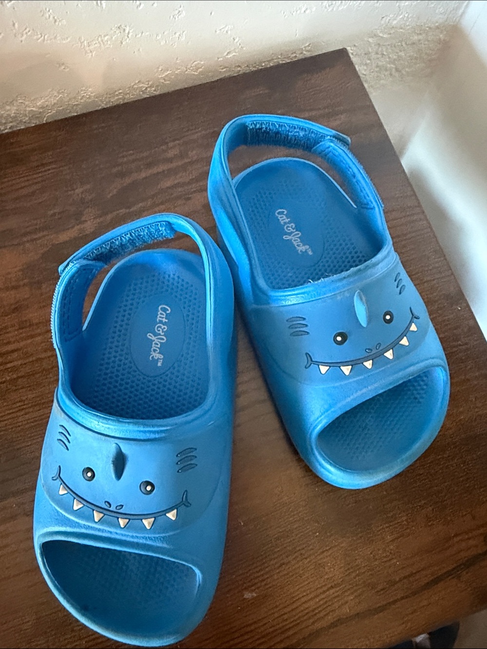 Cat & Jack Toddler Blue Shark Slide Sandals with Heel Strap